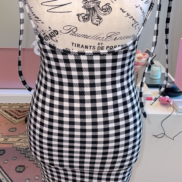 Black and White Checkered Mini Skirt - Picture 4 of 8